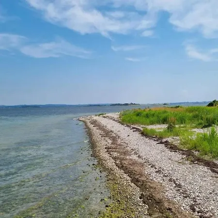 10 Person In Bogense-by Traum 博恩瑟